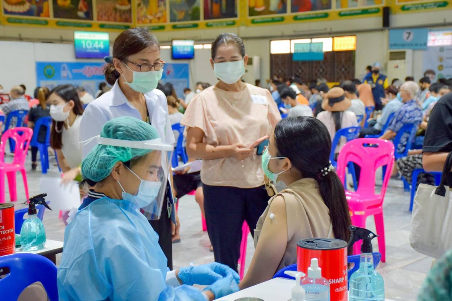 นนทบุรี เปิดฉีดวัคซีนเข็ม 3 โมเดอร์นา-ไฟเซอร์ เช็กเงื่อนไข