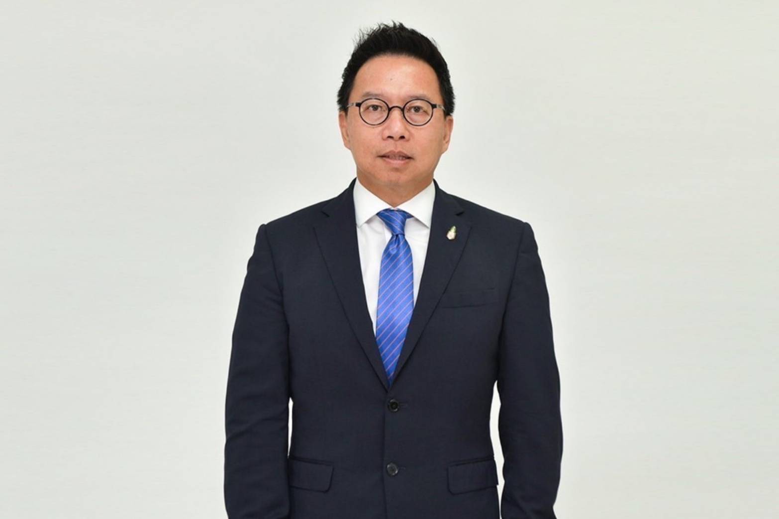วรนันท์ ถาวรนันท์