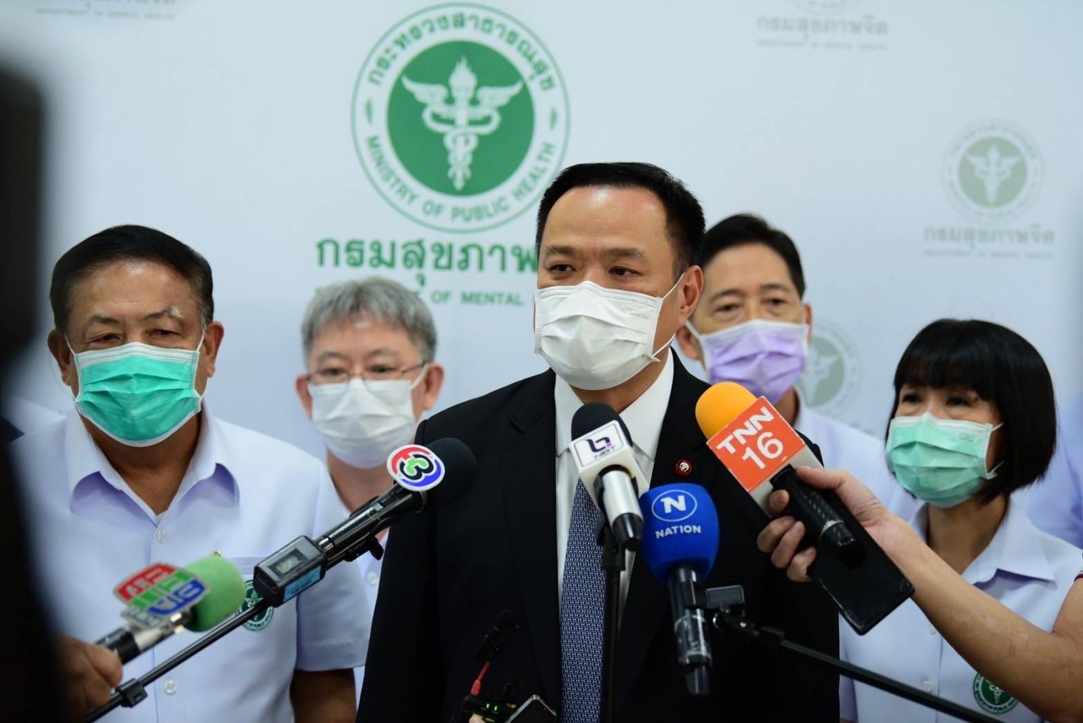 อนุทิน แนะร้านอาหาร-ผับบาร์ อยากให้ผ่อนคลาย 100% ต้องฉีดวัคซีนให้ครบ
