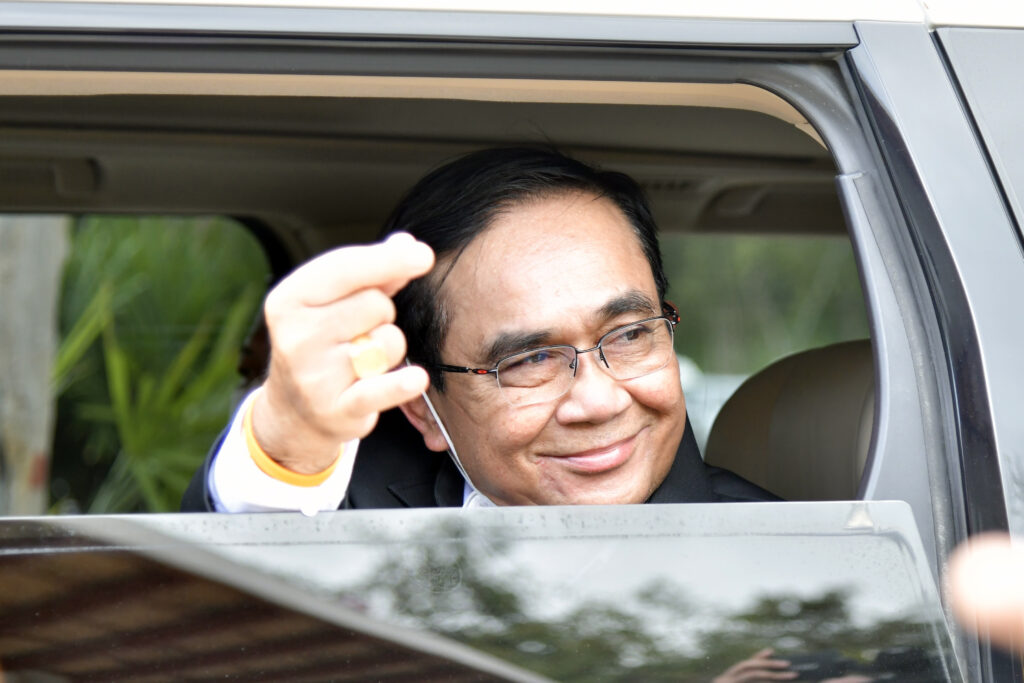 เลขทะเบียนรถนายกฯ ไหว้พระคำชะโนด วันหวยออก งวด 1 ธ.ค.นี้