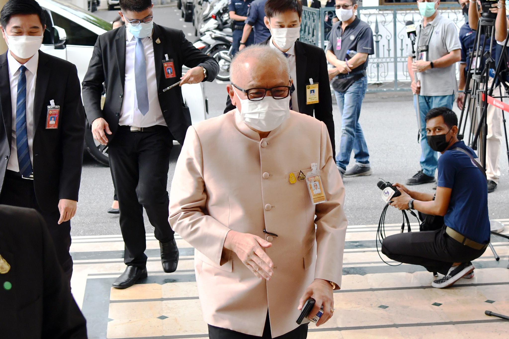 สุพัฒนพงษ์ พันธ์มีเชาว์ รองนายกรัฐมนตรี และรมว.พลังงาน
