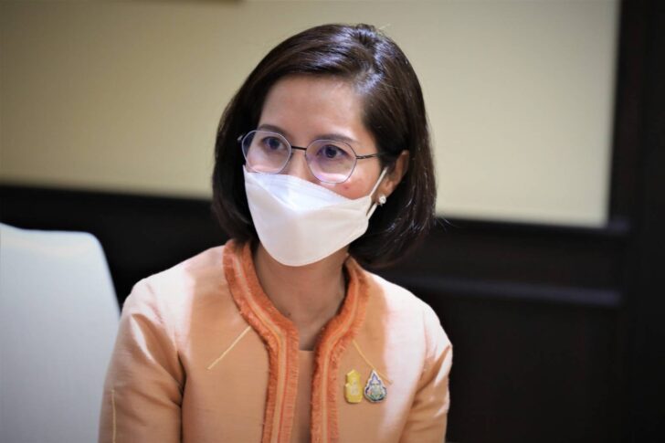 ตรีนุช เทียนทอง ตรีนุช เทียนทอง