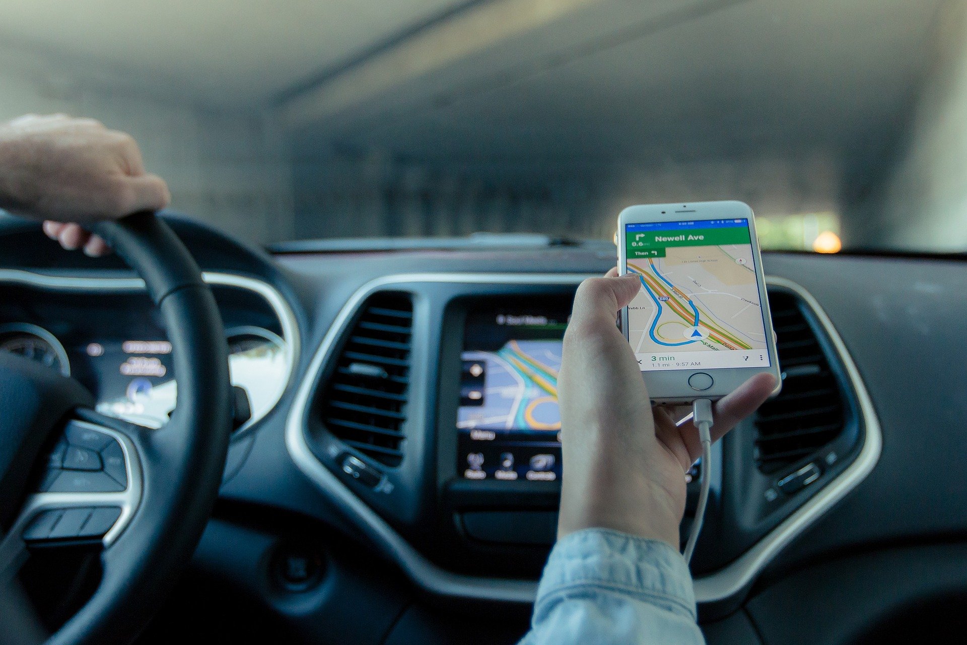 GPS กับอีกหลายเคสอุบัติเหตุ ล่าสุดพาหนุ่มขับรถพุ่งลงเจ้าพระยาเสียชีวิต