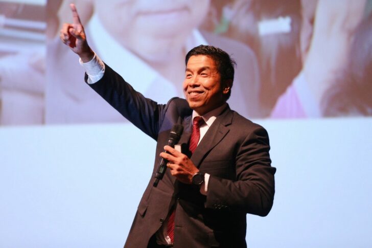 ชัชชาติ สิทธิพันธุ์ ชัชชาติ สิทธิพันธุ์
