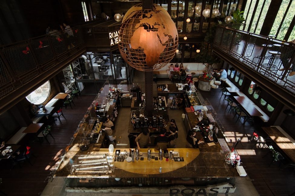 กำเนิดโลกใบที่สี่  ‘ ROLLING  ROASTERS ’