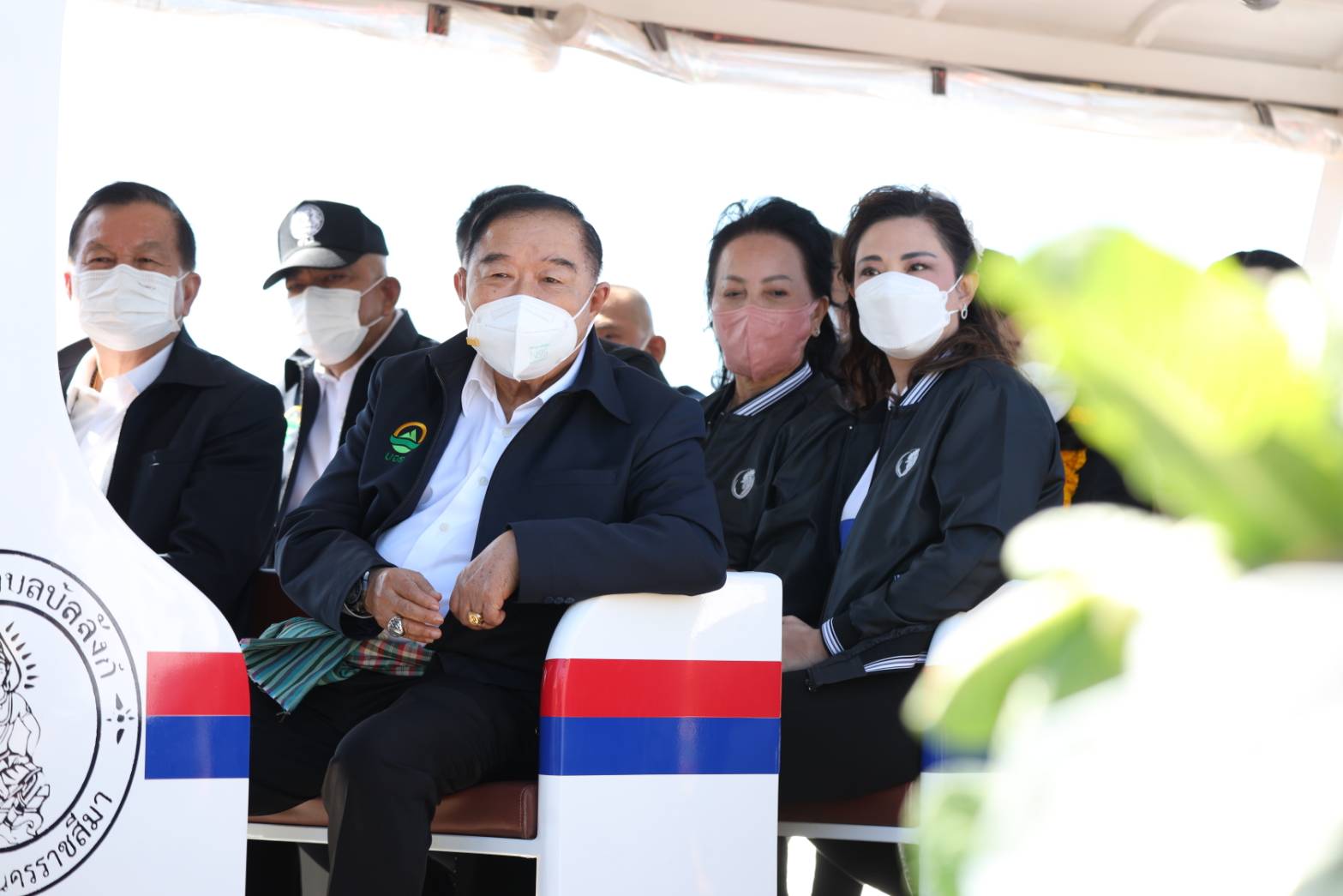 บ้านใหญ่รัตนเศรษฐต้อนรับประวิตร แจกที่ดิน สปก.4-01 ชาวโคราช