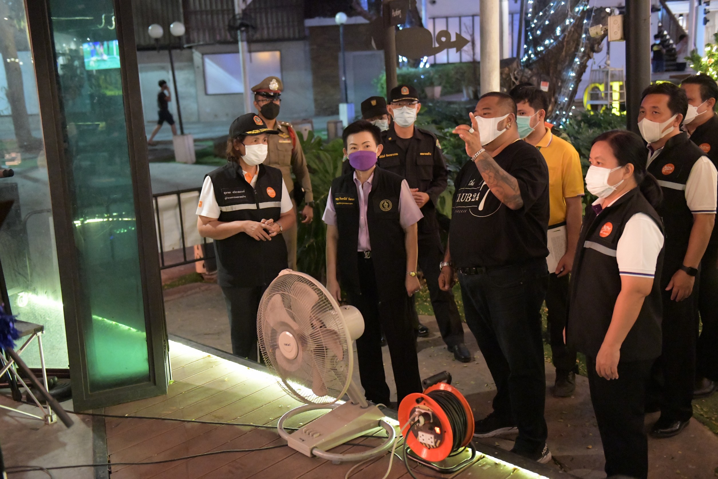 กทม.ตรวจสถานประกอบการ กำชับเข้มมาตรการ Covid Free Setting