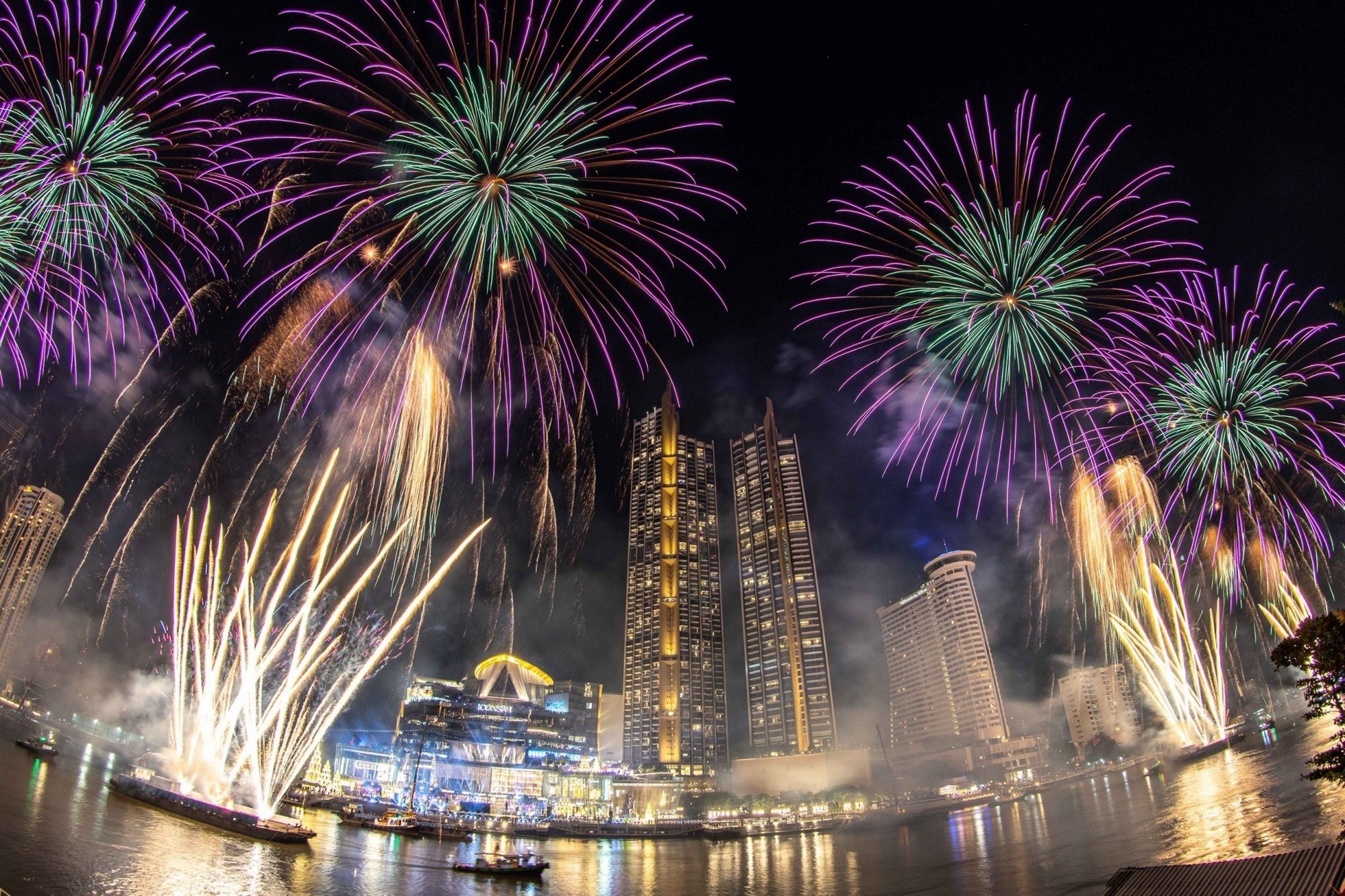 ไอคอนสยาม ทุ่ม 100 ล้าน จัดใหญ่เคานต์ดาวน์ 2022 ริมโค้งเจ้าพระยา