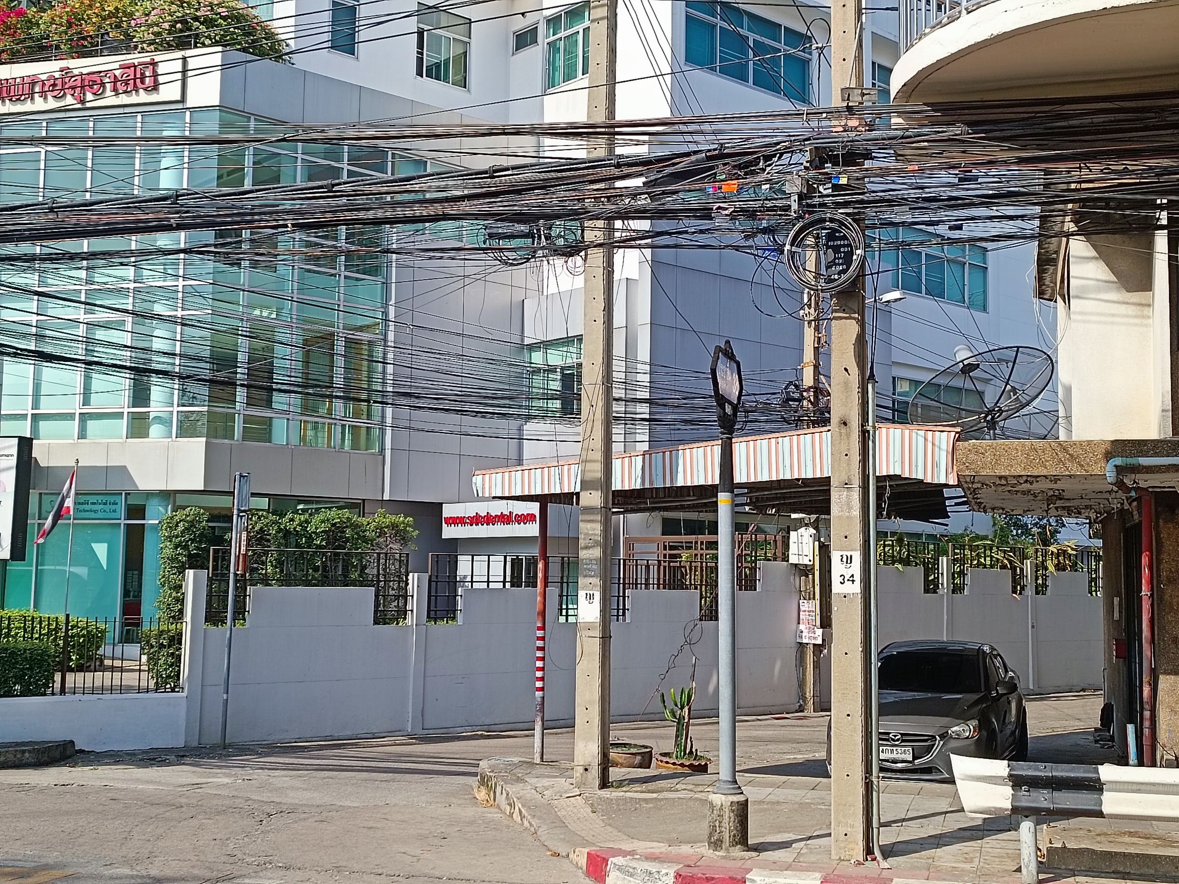 กทม. ผนึก NT – กฟน. เร่งนำสายสื่อสารลงดิน 100 กิโลเมตร
