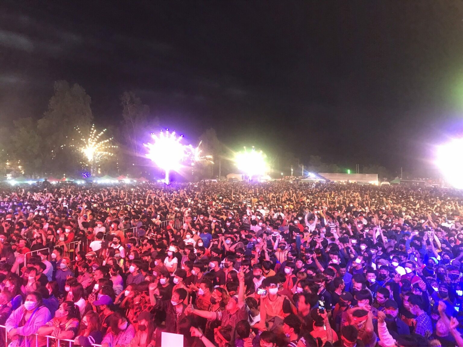 สธ. สั่งปิดงานช้างแฟร์สุรินทร์ 2 วัน หลังคนแห่ร่วมงาน ไร้มาตรการเข้ม