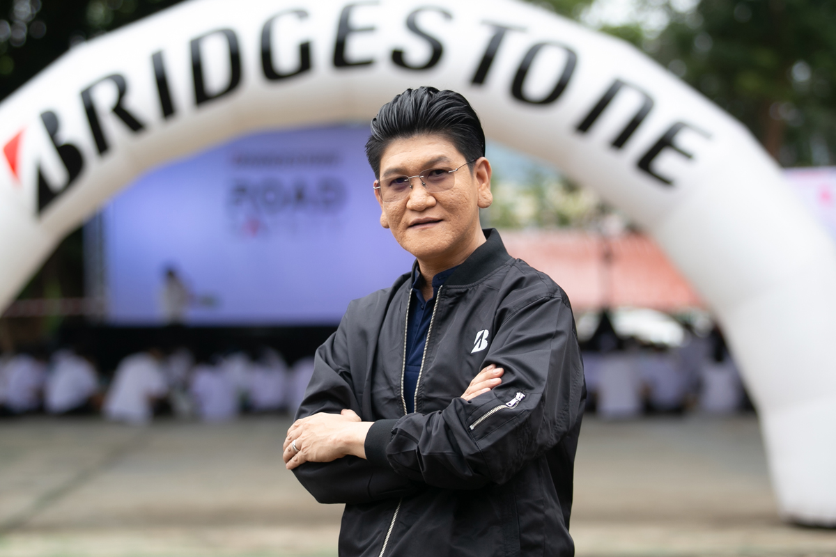 ธนารักษ์ กาญจนขันธกุล