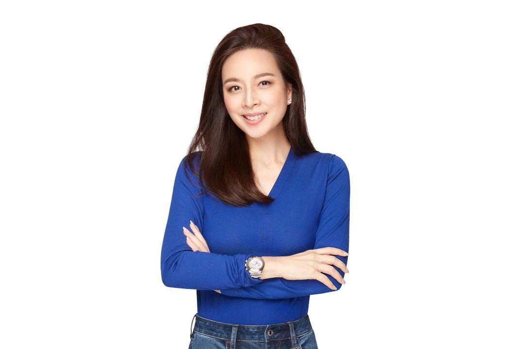 นางนวลพรรณ ล่ำซำ