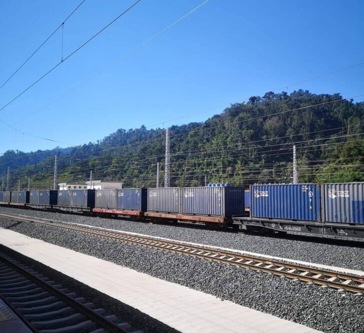 รถไฟลาวจีน-1