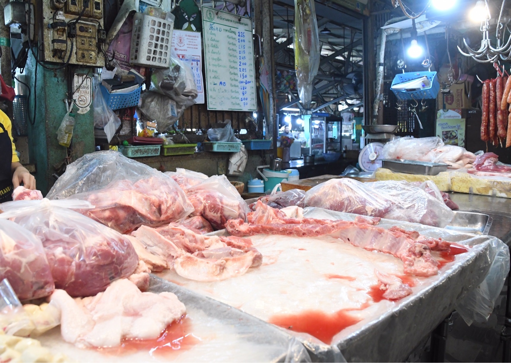 หมูแพง เพื่อไทยคาด 250-300 บาท/กิโล ยื่นญัตติด่วนเข้าสภา