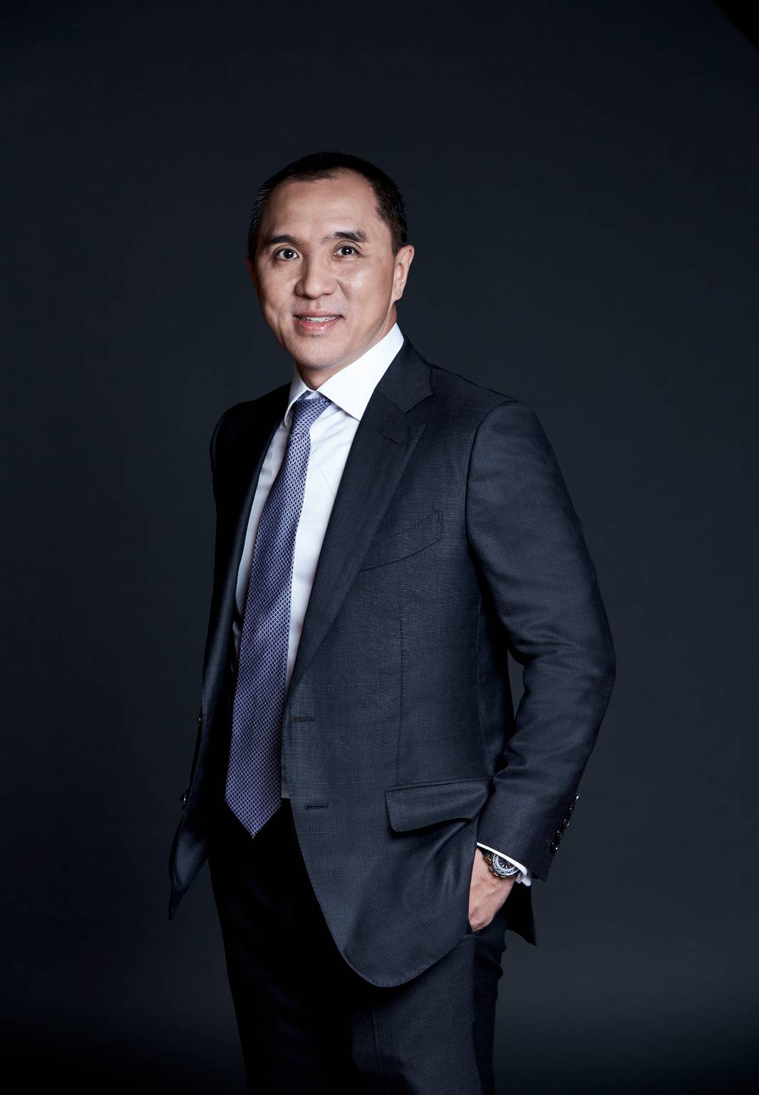 นายยุทธพล ลาภละมูล