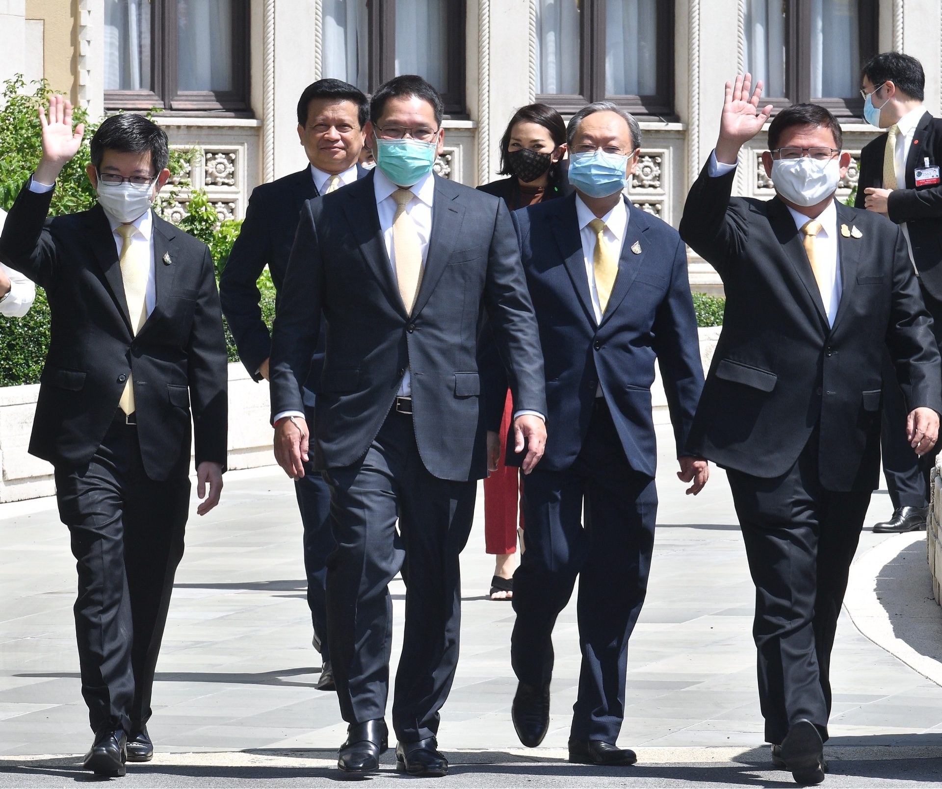 พรรคใหม่ 4 กุมาร ปักธง กลางปี 2565 พร้อมเลือกตั้ง