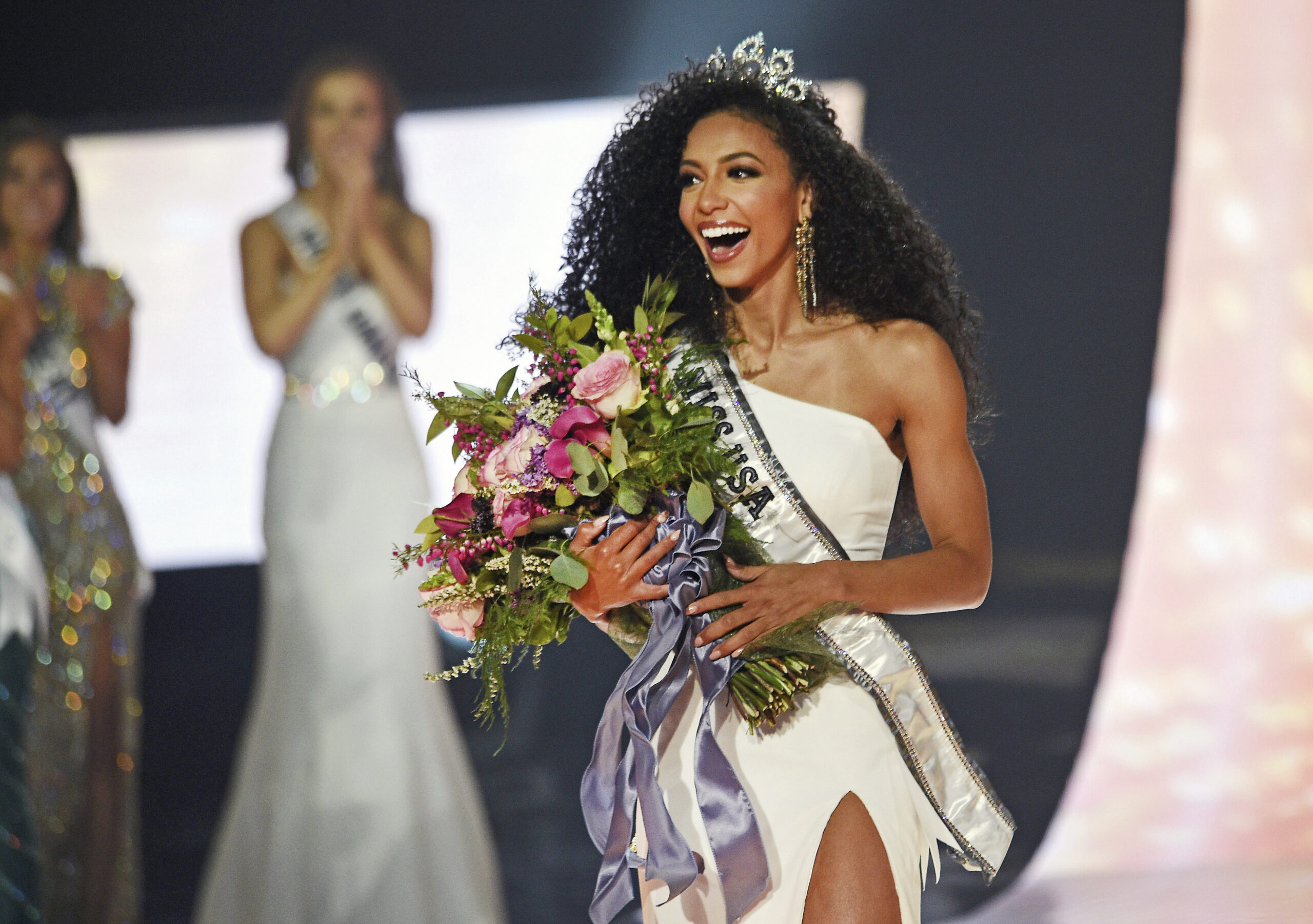 เชสลี คริสต์ Miss USA 2019 โดดตึกใจกลางนิวยอร์ก เสียชีวิตด้วยวัย 30 ปี