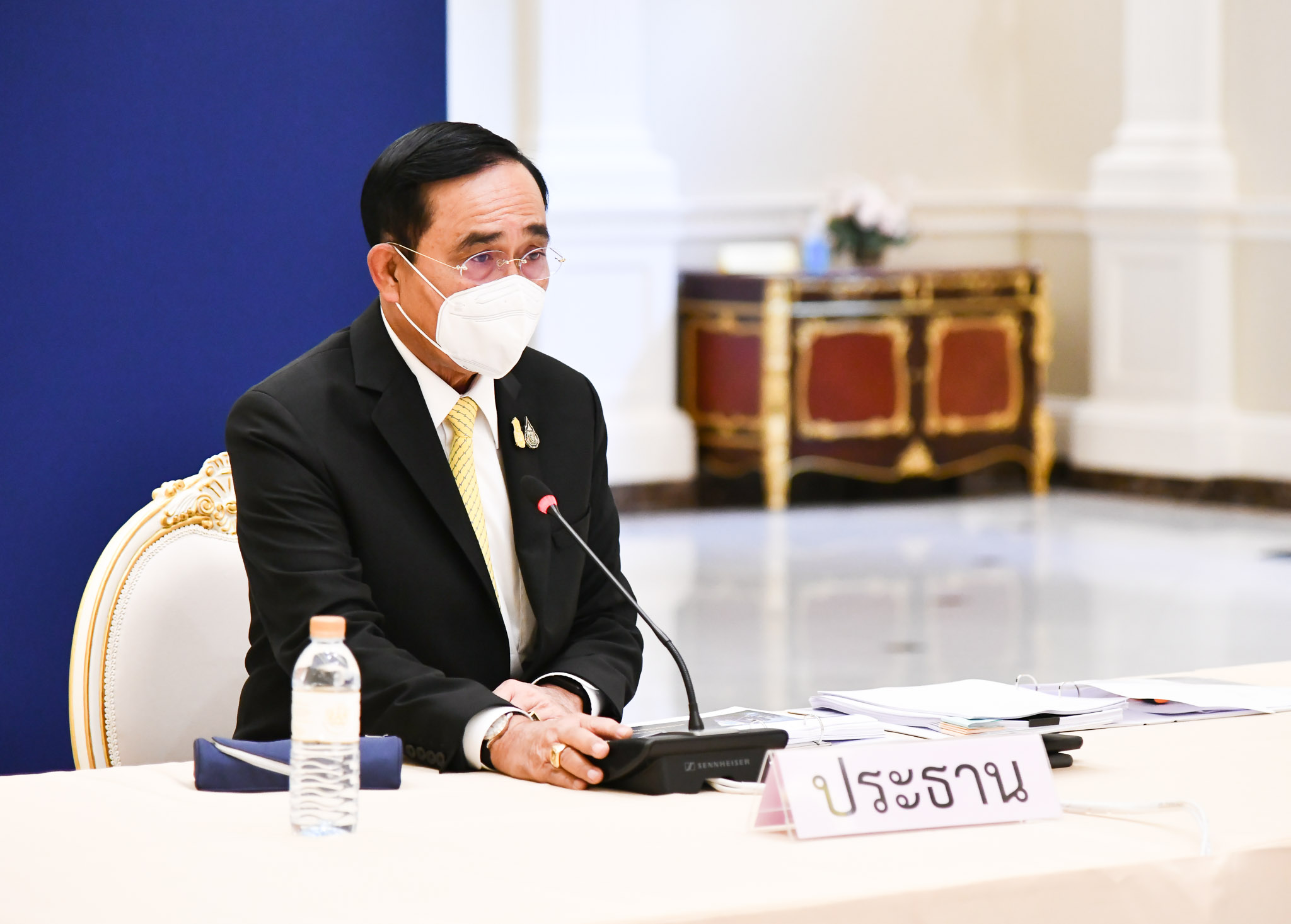 ประยุทธ์ ลั่นกลางวง ศบศ. “ไม่ยอมแพ้อยู่แล้ว” ทำงานเพื่อชาติและประชาชน