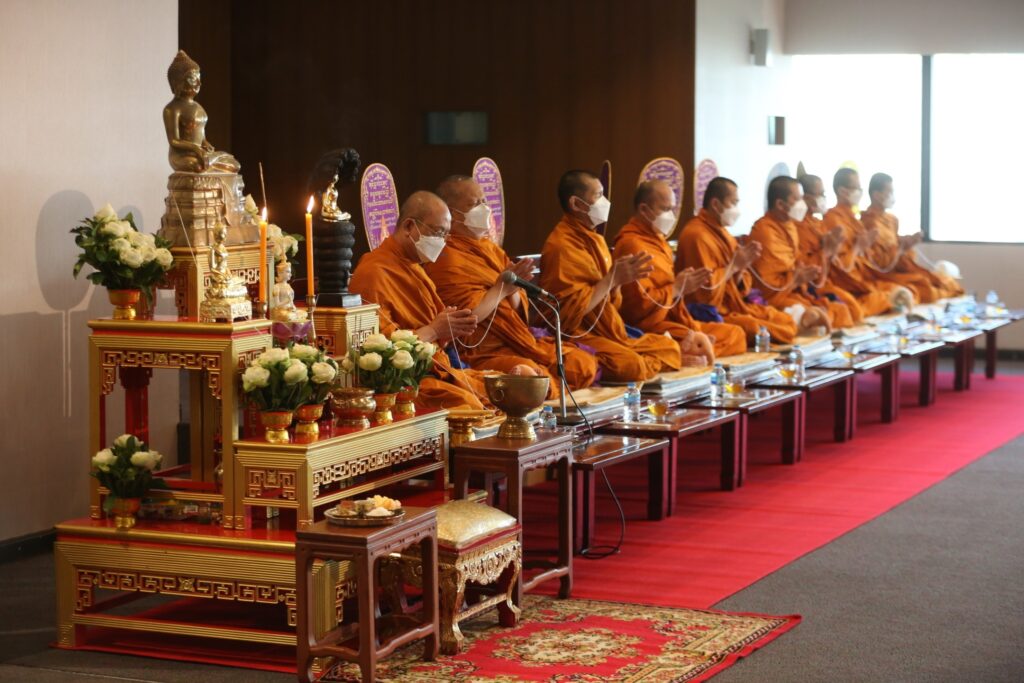 ทำบุญวันเกิด 45 ปี มติชน