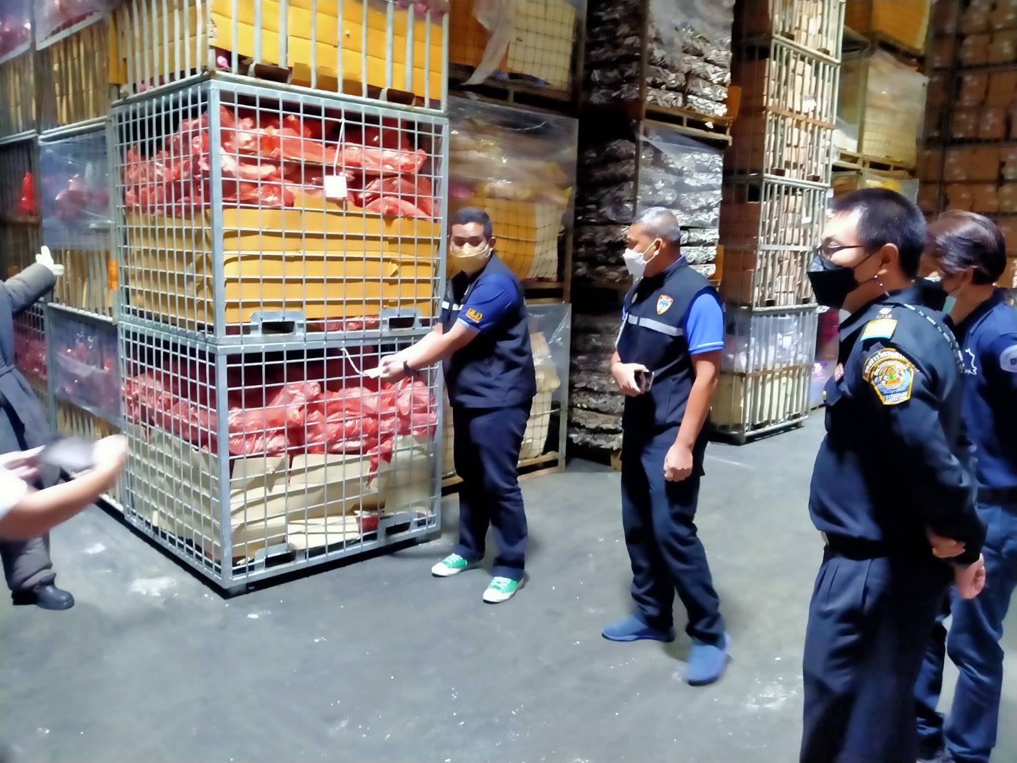 อายัดหมู 500 ตัน 10 ห้องเย็นที่สมุทรสาคร รอตรวจสอบกักตุนหรือไม่