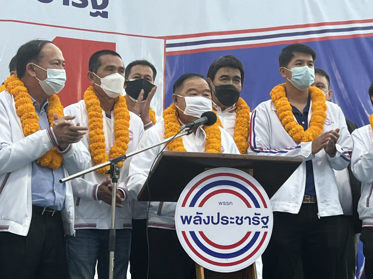 เลือกตั้งซ่อมเดือด “ประวิตร” ยกทัพเหยียบชุมพร “จุรินทร์” ปักหลักสงขลา