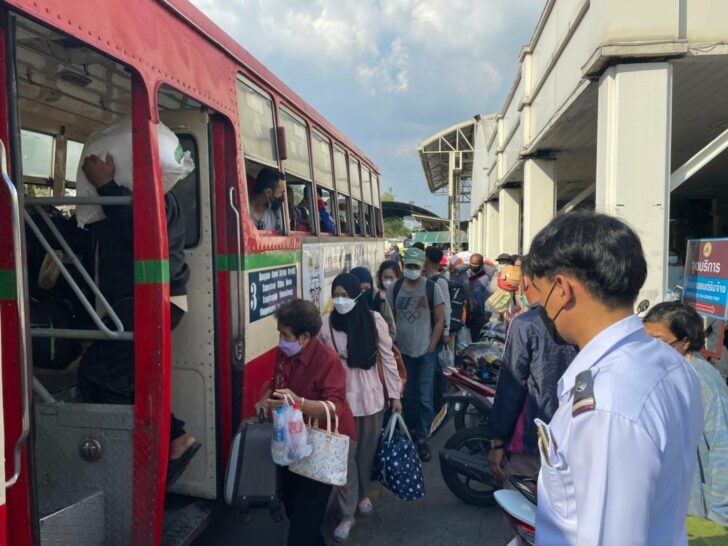 ขนถ่ายผู้โดยสาร รถเมล์ ขสมก
