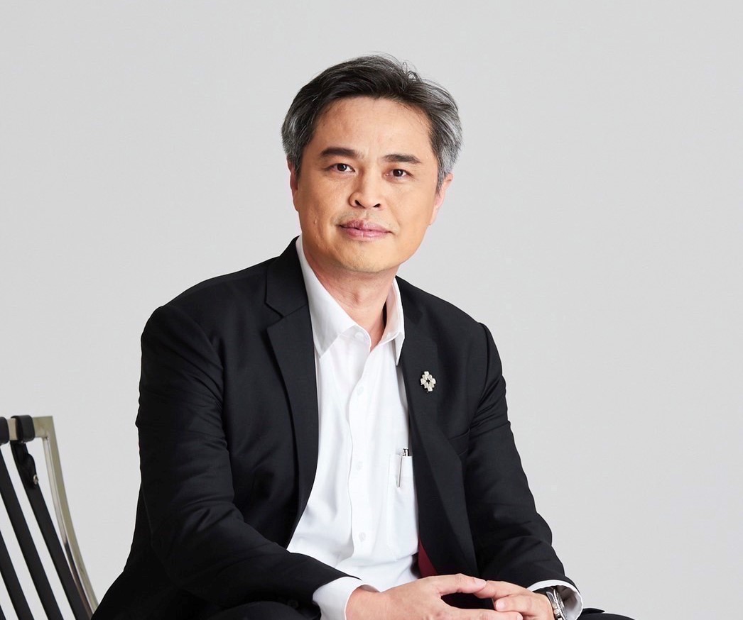 ธานี มณีนุตร์