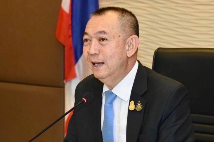 นายเฉลิมชัย ศรีอ่อน นายเฉลิมชัย ศรีอ่อน