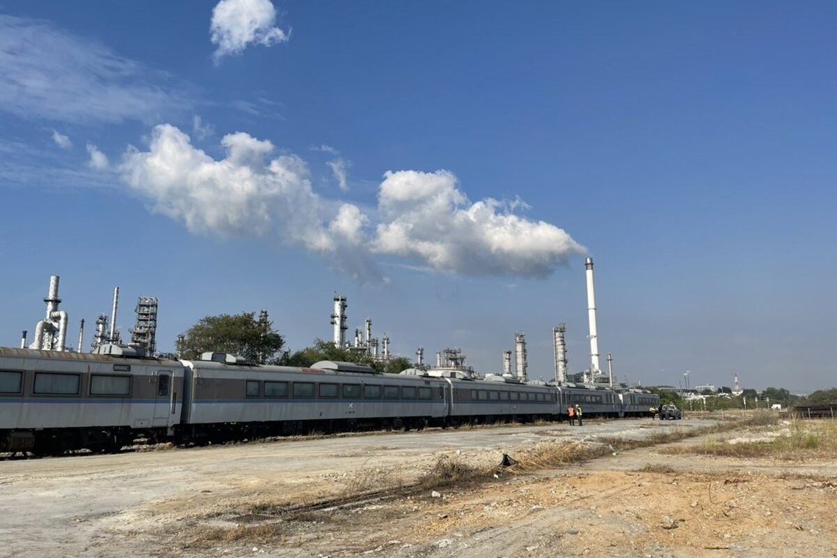 เปิดภาพนำรถไฟบริจาคจากญี่ปุ่นลงราง คาดเปิดทดลองกลางปีนี้