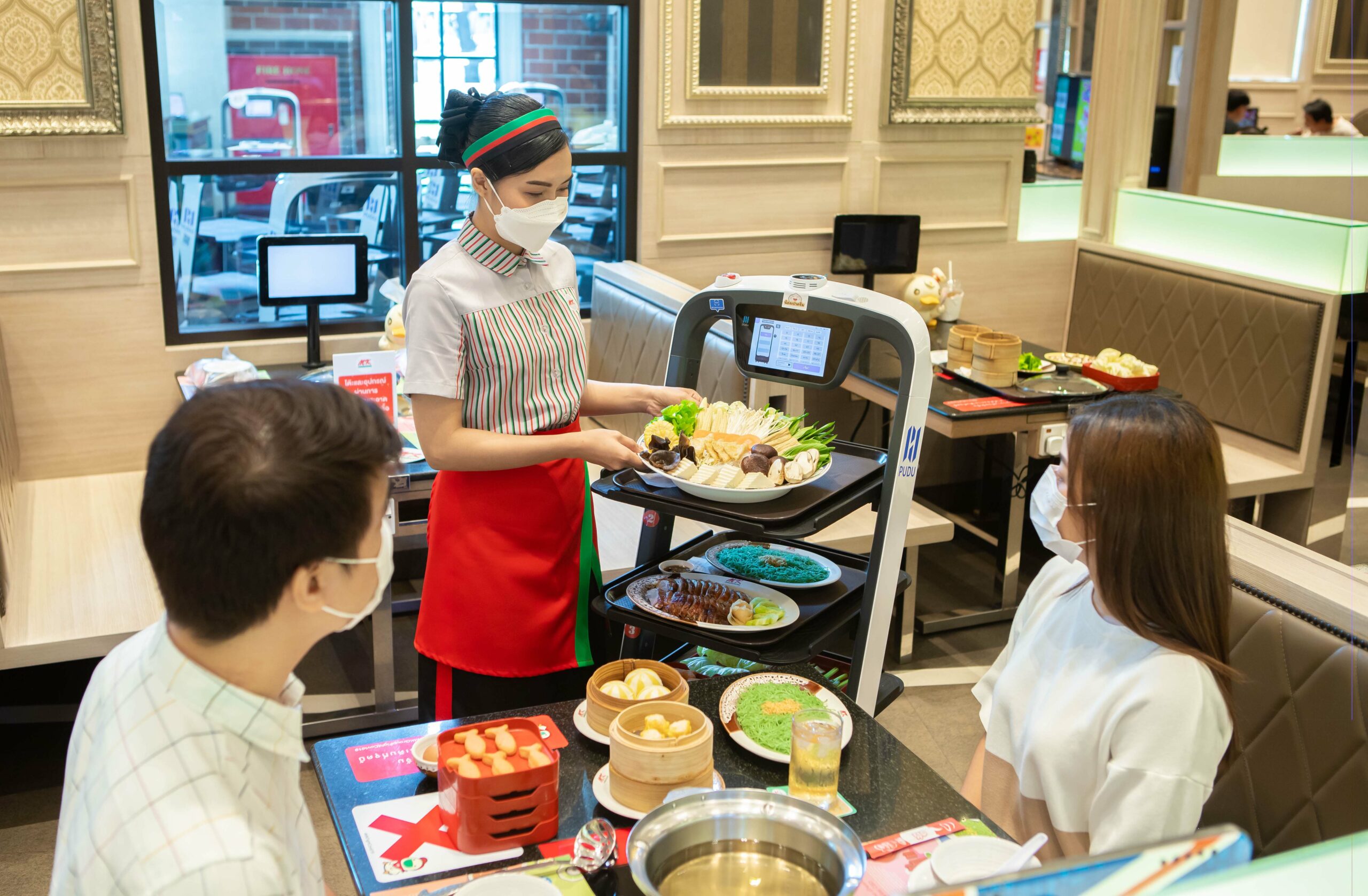 เอ็มเคทุ่มงบฯนำหุ่นยนต์เสิร์ฟอาหาร ปูพรม 355 สาขา