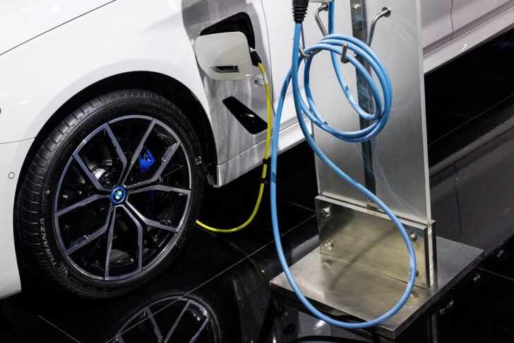 รถยนต์ไฟฟ้า อีวี BMW รถยนต์ไฟฟ้า อีวี BMW
