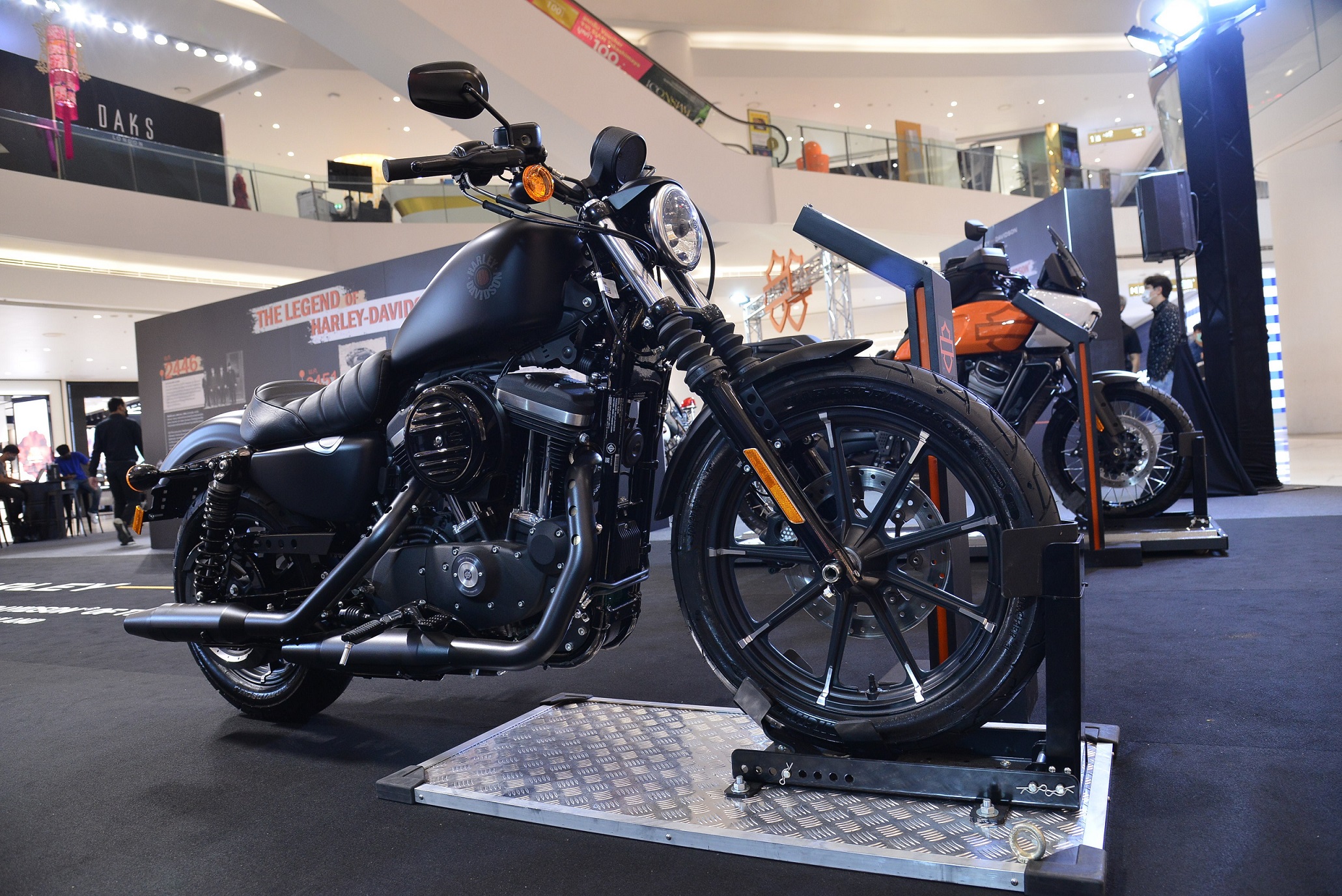 HARLEY-DAVIDSON รวมรุ่นหายากที่ไอคอนสยาม