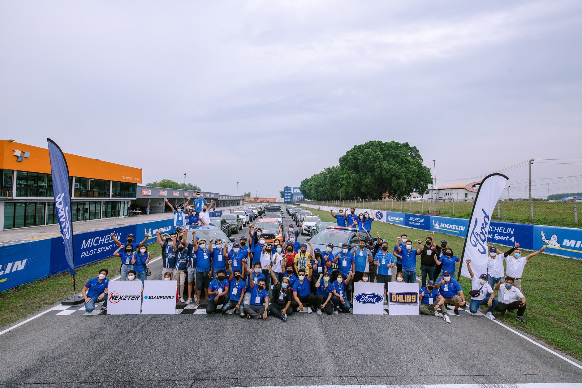 ฟอร์ด Track Day ชวนลูกค้า “เรนเจอร์” เปิดประสบการณ์ในสนามแข่ง