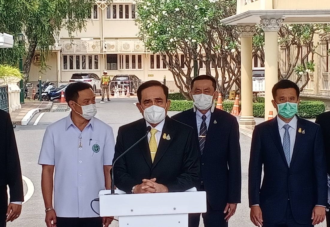 ประยุทธ์ ถกลับ พลังประชารัฐ-ภูมิใจไทย เช็คเสียงโหวตอภิปรายไม่ไว้วางใจ