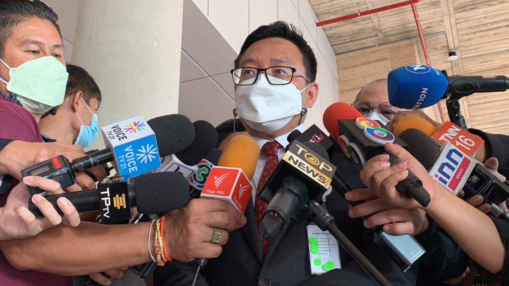 ชัยธวัช เผย วิโรจน์ ลาออก ส.ส. พรุ่งนี้ คิกออฟนโยบายเดือนมีนา