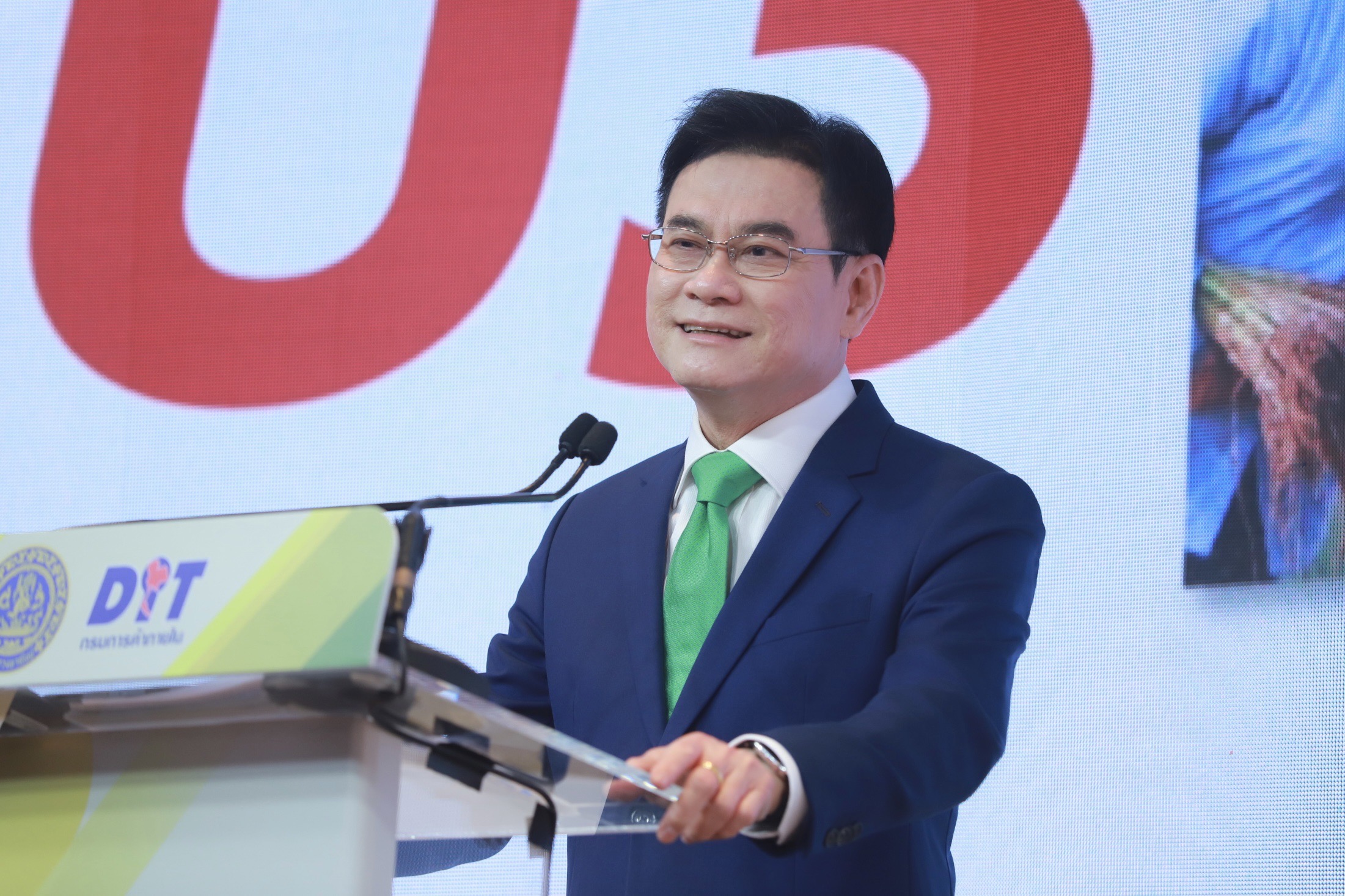 จุรินทร์ เผยประกันรายได้ 3 ปี พลิกฟื้นเศรษฐกิจ อัดฉีด 5 แสนล้าน เดินหน้าปีที่ 4