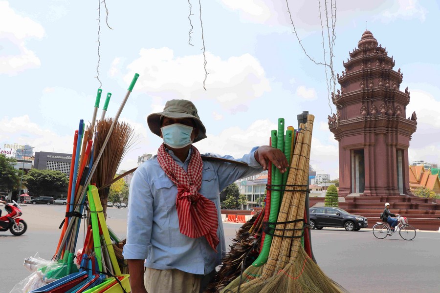 แรงงานกัมพูชา ส่งเงินกลับประเทศกว่า 9 หมื่นล้าน จากไทยมากสุด