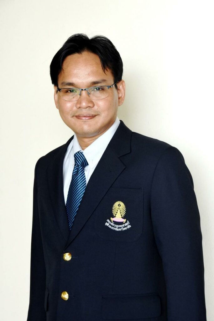 ศ.น.สพ.ดร. เผด็จ ธรรมรักษ์ คณะสัตวแพทยศาสตร์ จุฬาลงกรณ์มหาวิทยาลัย