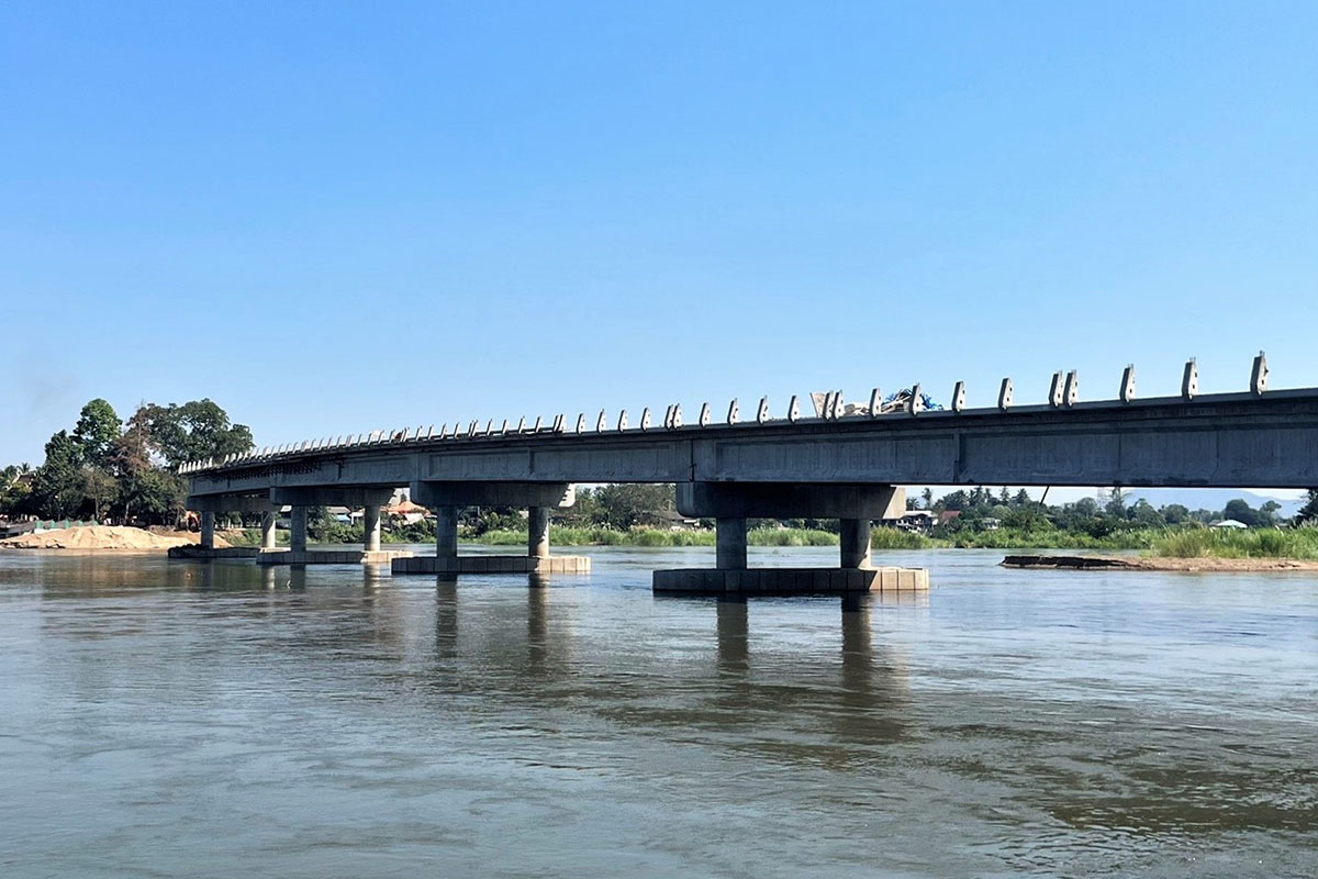 สะพานข้ามแม่น้ำปิง อ.เมืองตาก คืบ 68% กำหนดแล้วเสร็จมิถุนายน 2565