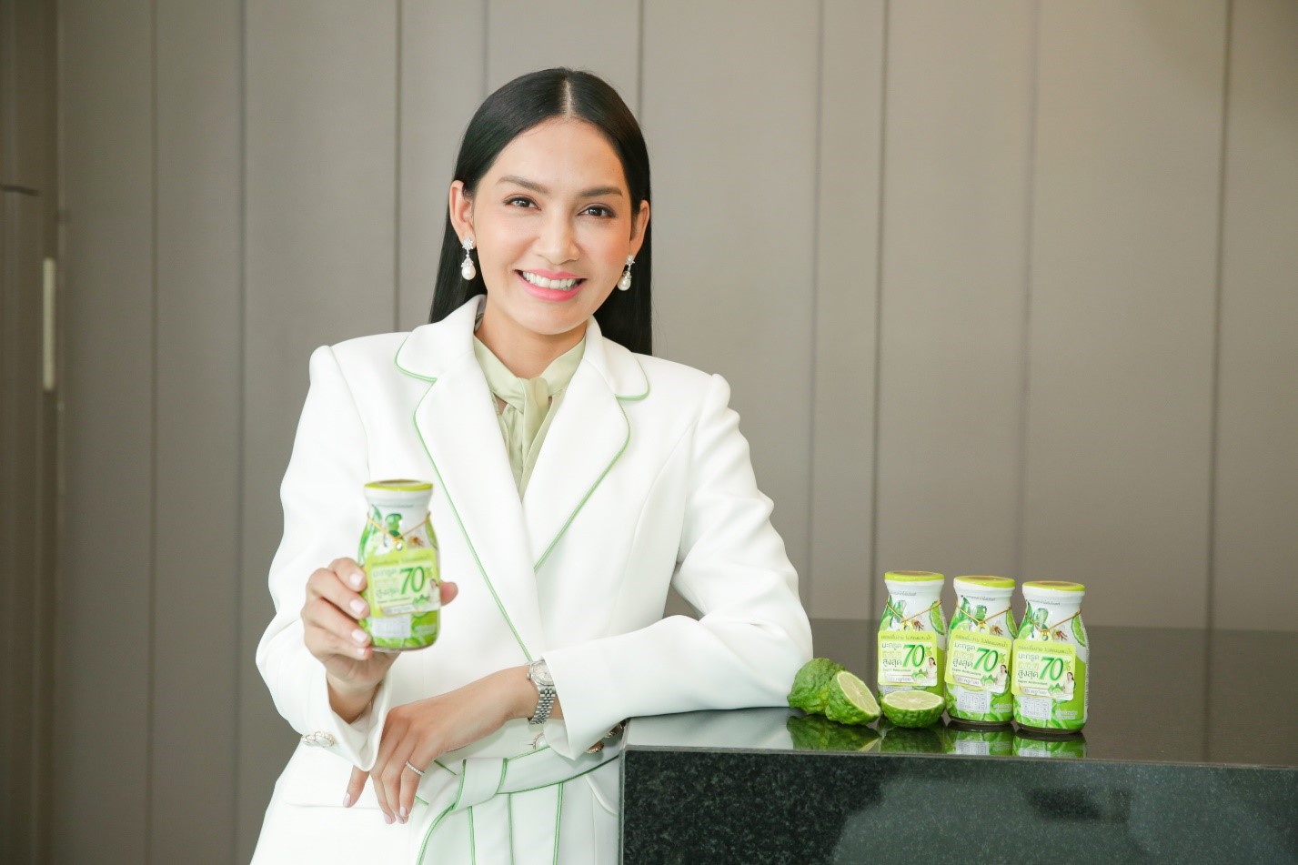น้ำมะกรูดผสมน้ำผึ้งชันโรง ตรา ครูก้อย อร่อย ดื่มง่าย บำรุงสุขภาพสตรีเตรียมตั้งครรภ์