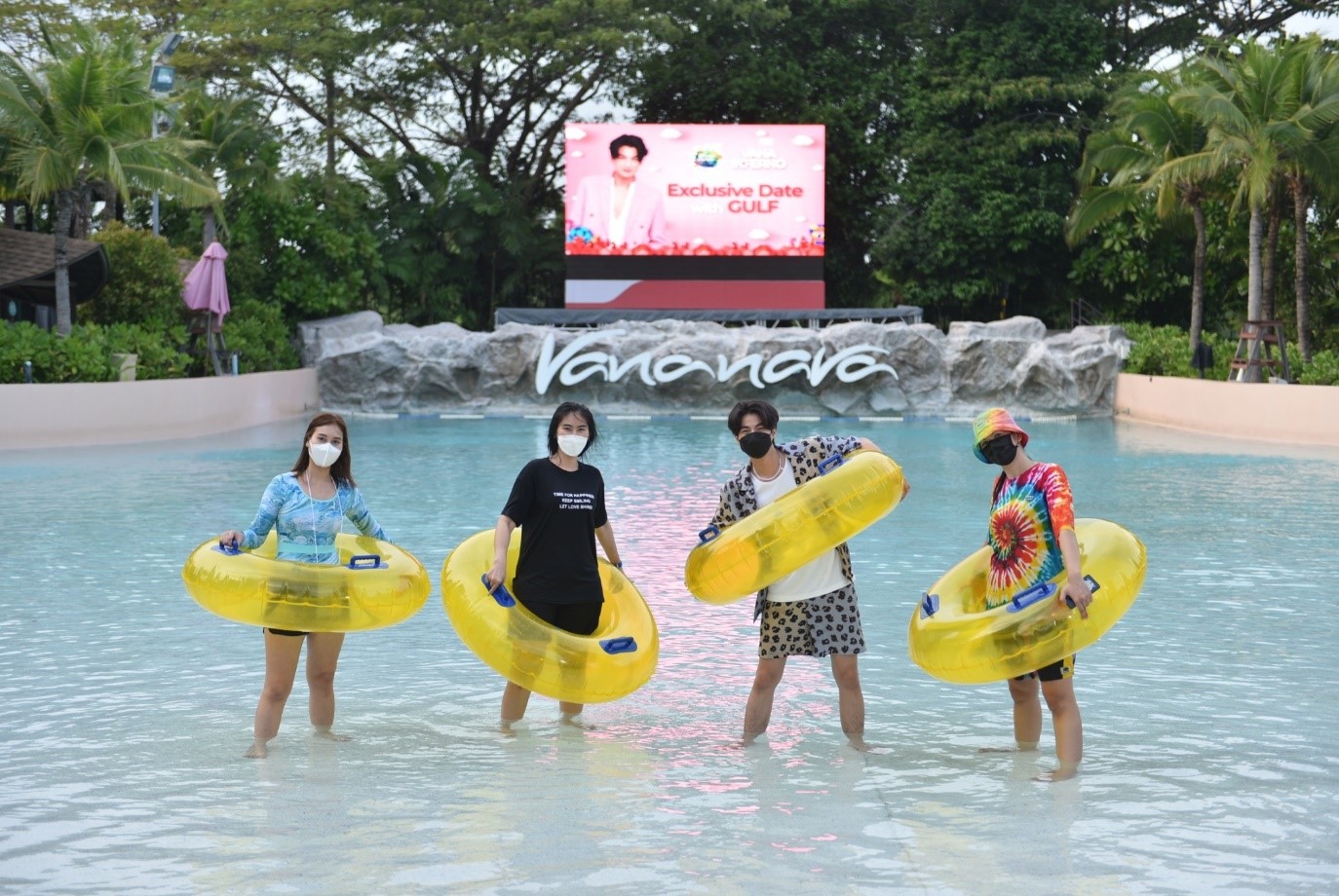 แฟนคลับ ชุ่มฉ่ำหัวใจ !!! สวนน้ำ วานา นาวา หัวหิน  พาออกเดตกับหนุ่มกลัฟแบบส่วนตัว Exclusive 3 ชม. เต็ม กับกิจกรรม “Vana Inferno Exclusive Date with Gulf” #เล่นน้ำกับกลัฟ