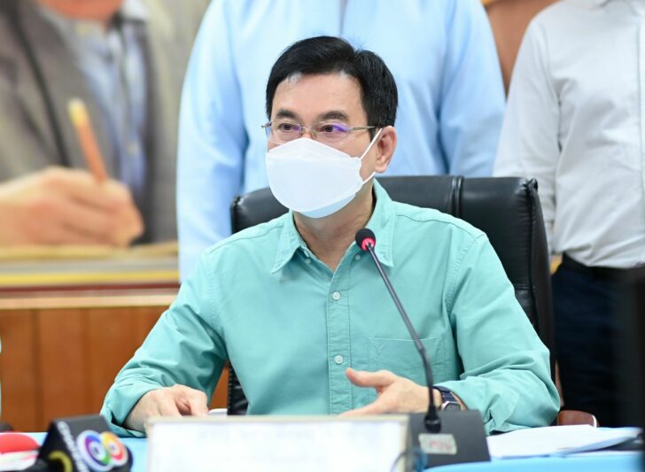 จุรินทร์ ลักษณวิศิษฏ์ นายจุรินทร์ ลักษณวิศิษฏ์ รองนายกรัฐมนตรีและรัฐมนตรีว่าการกระทรวงพาณิชย์