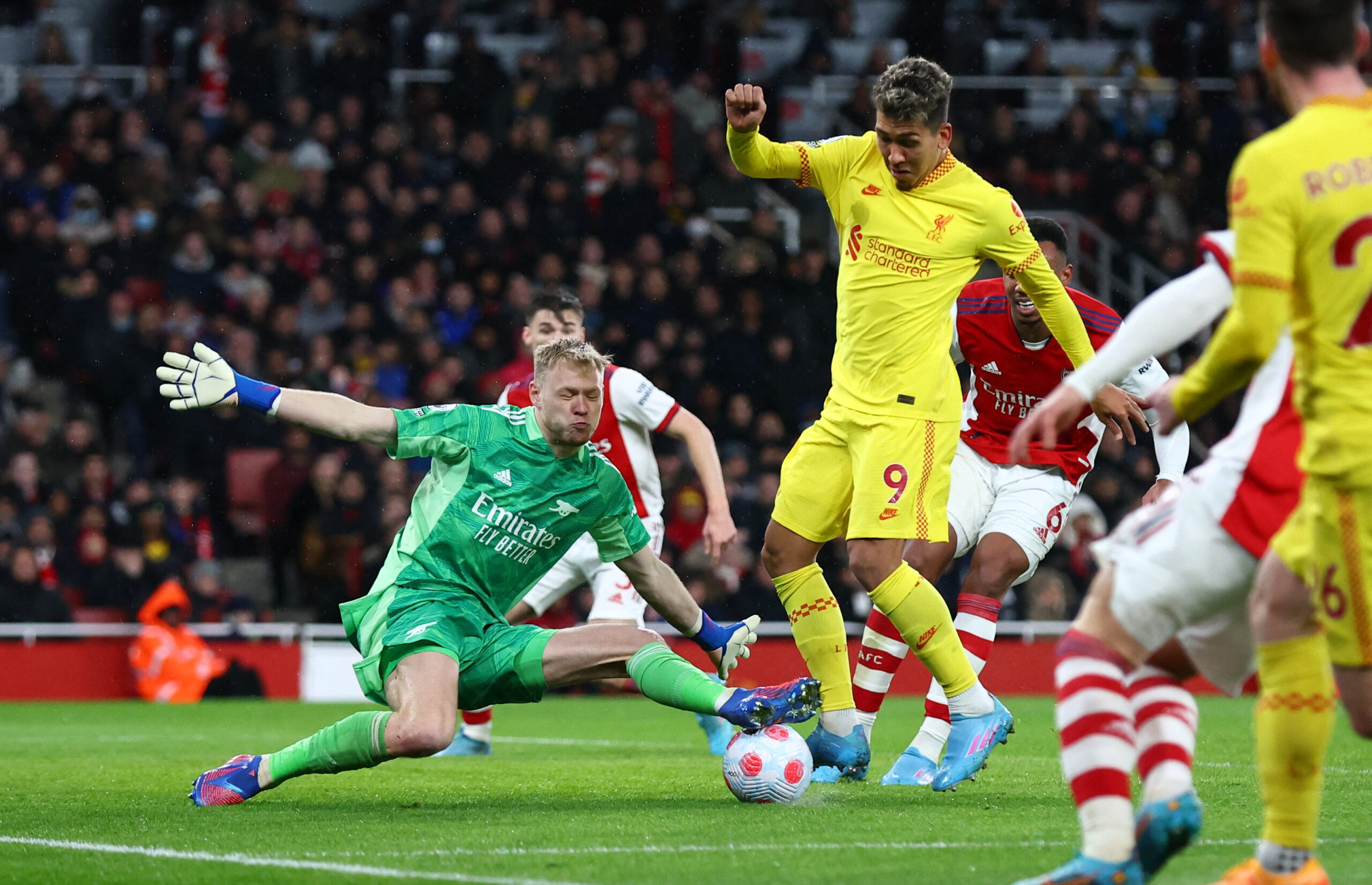 ผลบอลพรีเมียร์ลีก ลิเวอร์พูล ชนะ อาร์เซน่อล 2-0 ตามหลังแมนฯ ซิตี้ 1 แต้ม