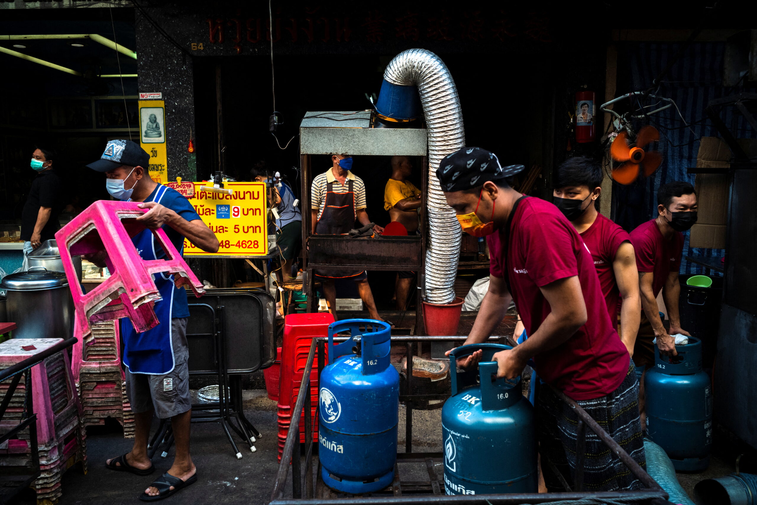 รัฐบาลเท 8 หมื่นล้าน เยียวยา 40 ล้านคน มีใครบ้าง
