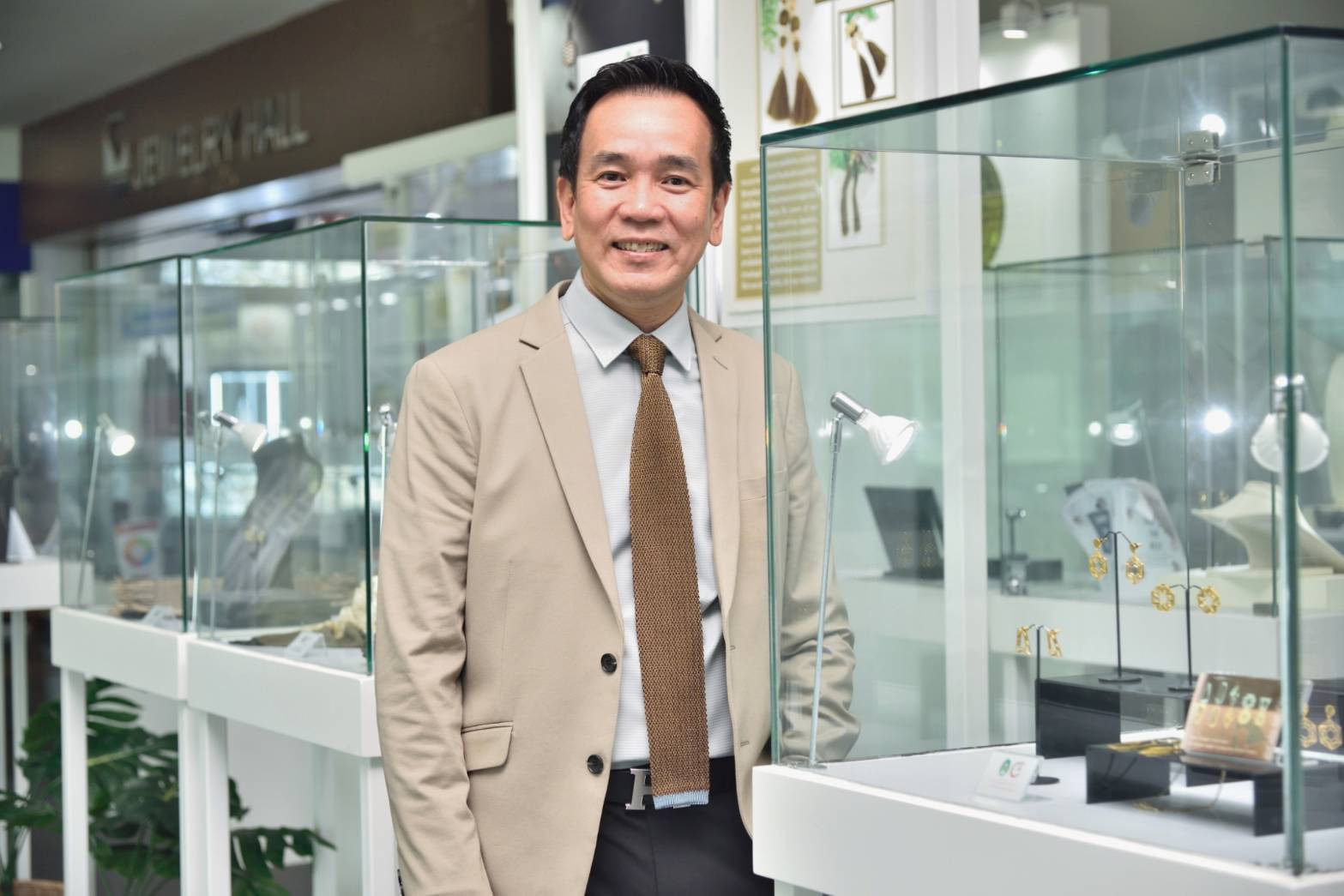 สุเมธ ประสงค์พงษ์ชัย