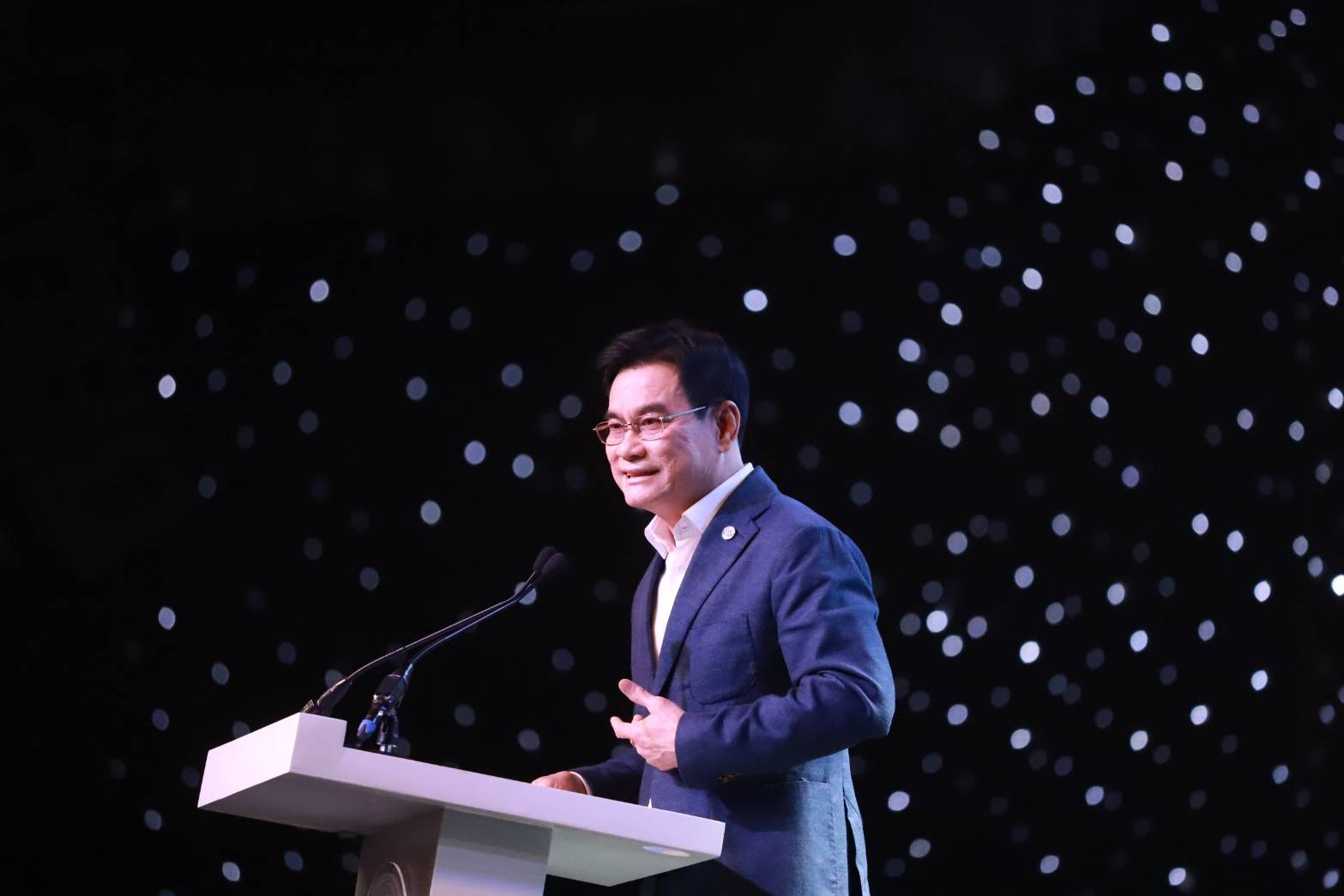 ประชาธิปัตย์ ระดมทุน 210 ล้าน ก่อนยุบสภา สะสมท่อน้ำเลี้ยงสู้ศึกผู้ว่าฯ กทม.