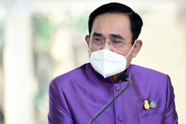 พล.อ.ประยุทธ์ จันทร์โอชา นายกรัฐมนตรีและรมว.กลาโหม พล.อ.ประยุทธ์ จันทร์โอชา นายกรัฐมนตรีและรมว.กลาโหม