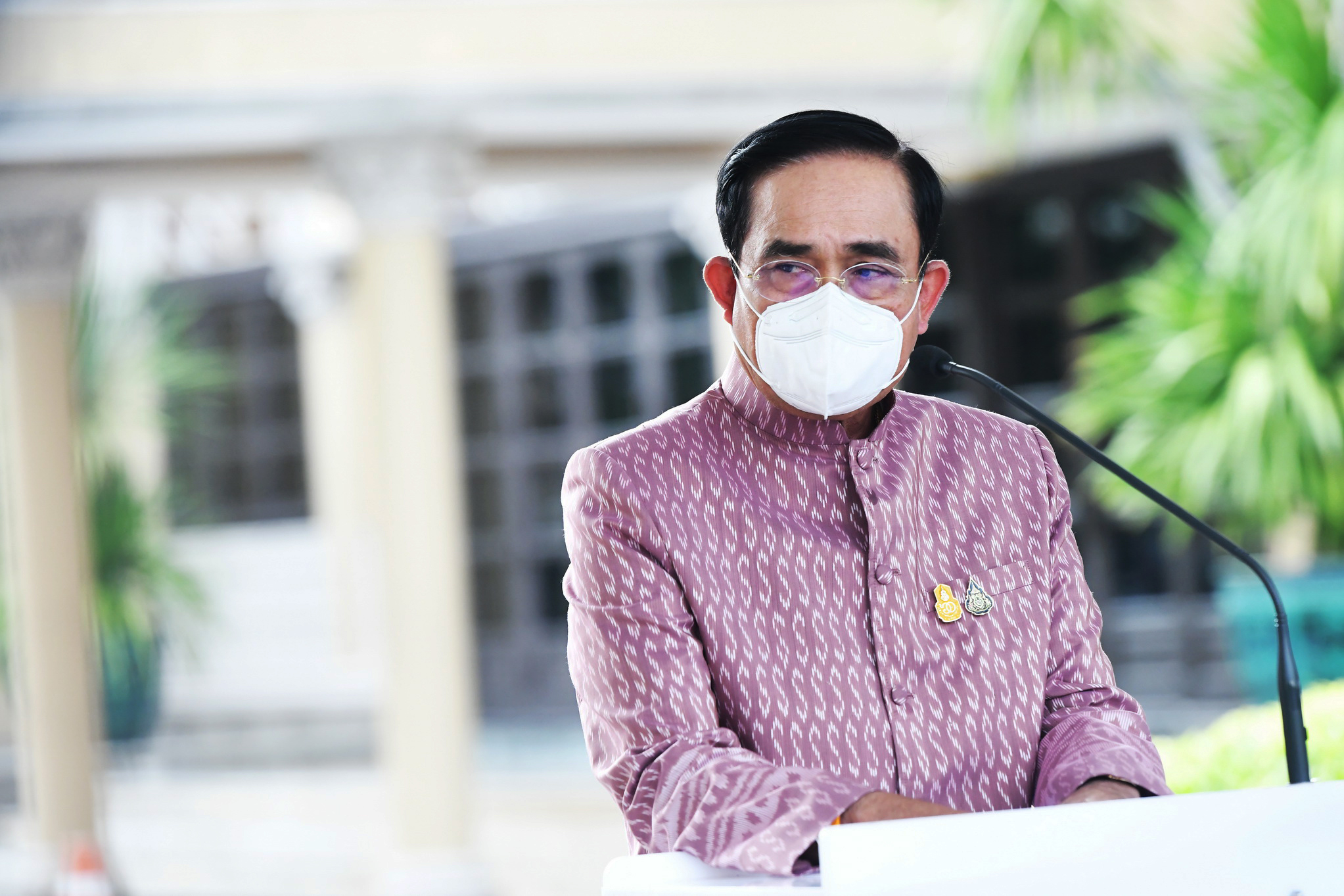 ประวิตร นำ ครม.อวยพรวันเกิด ประยุทธ์ ขอให้มั่นคง มั่งคั่ง ยั่งยืน