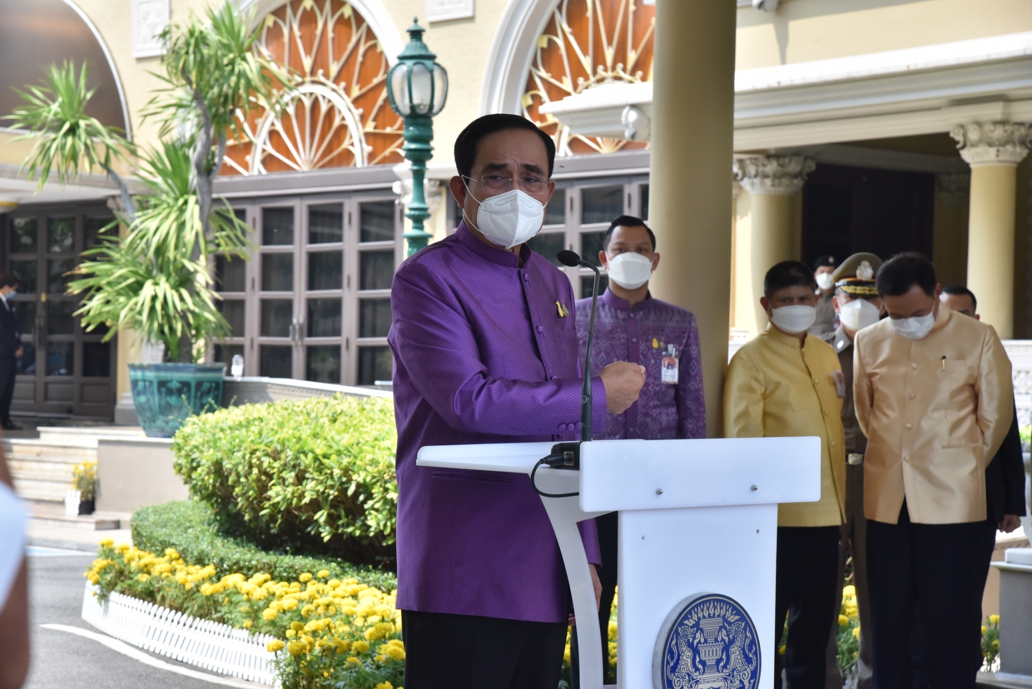 ประยุทธ์ยกปี’65 เป็นปีแห่งการแก้หนี้ครัวเรือน สั่งรายงานทุกไตรมาส