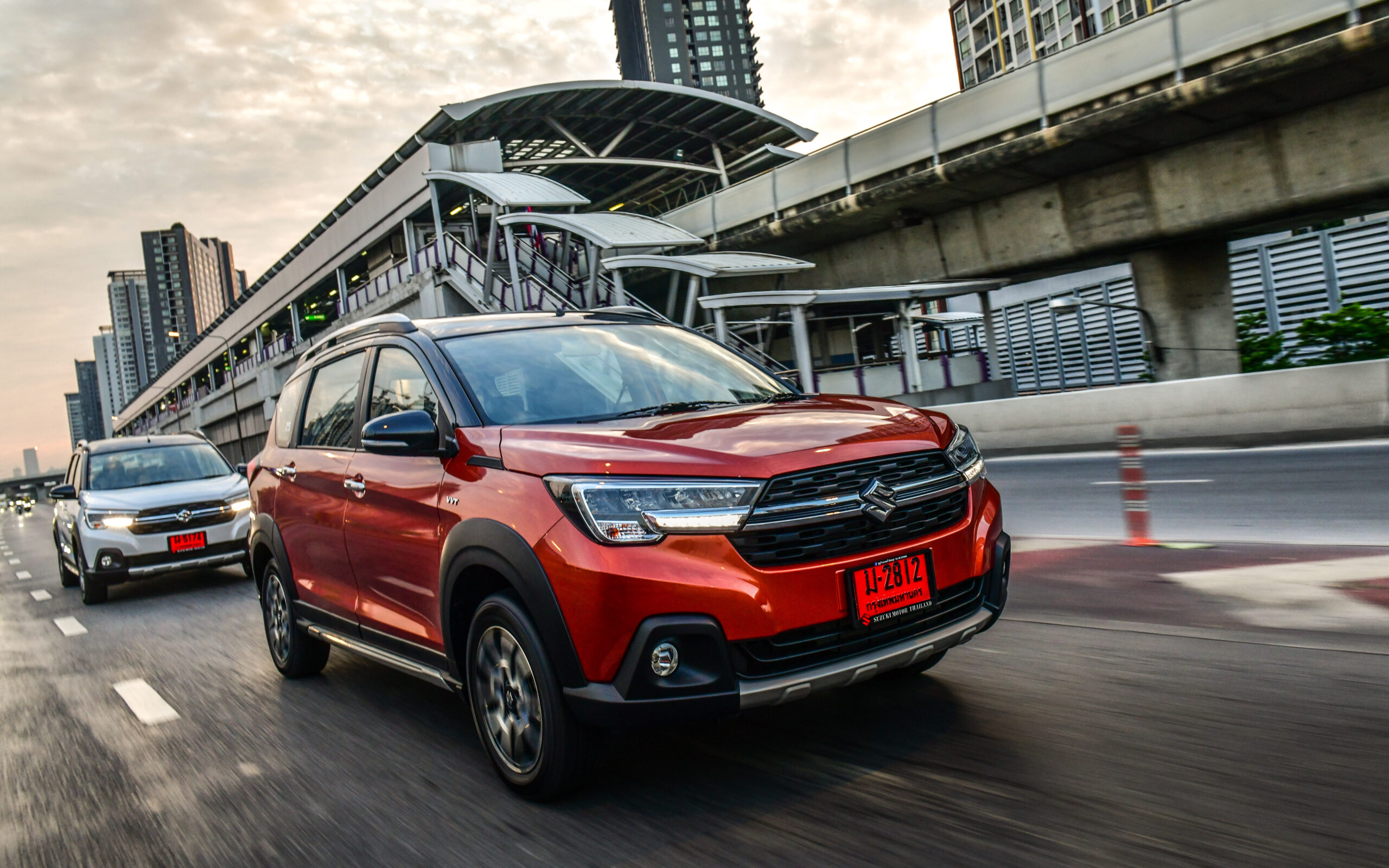 SUZUKI XL7 ปรับลุกใหม่ สีทูโทน เพิ่มราคาแค่หมื่นบาท